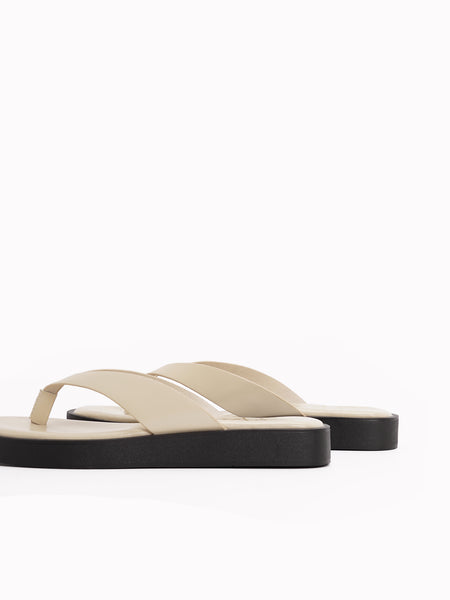Tasha Flat Slides
