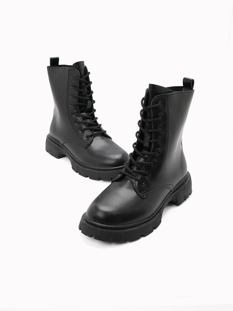 Black sales boots 2018